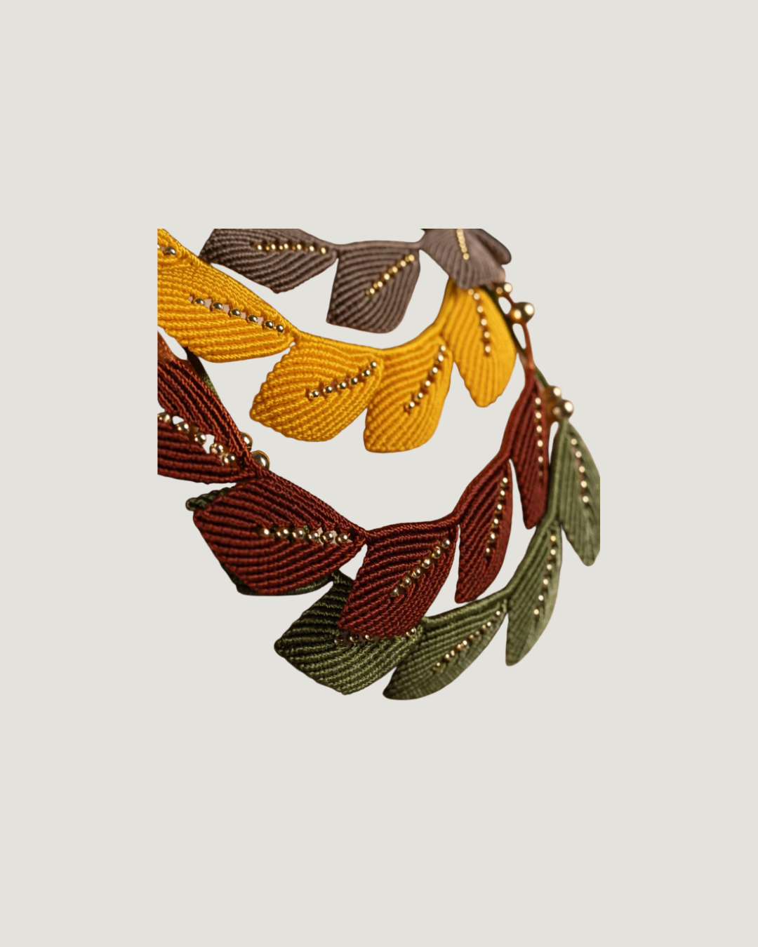 COLLAR AURA HOJAS