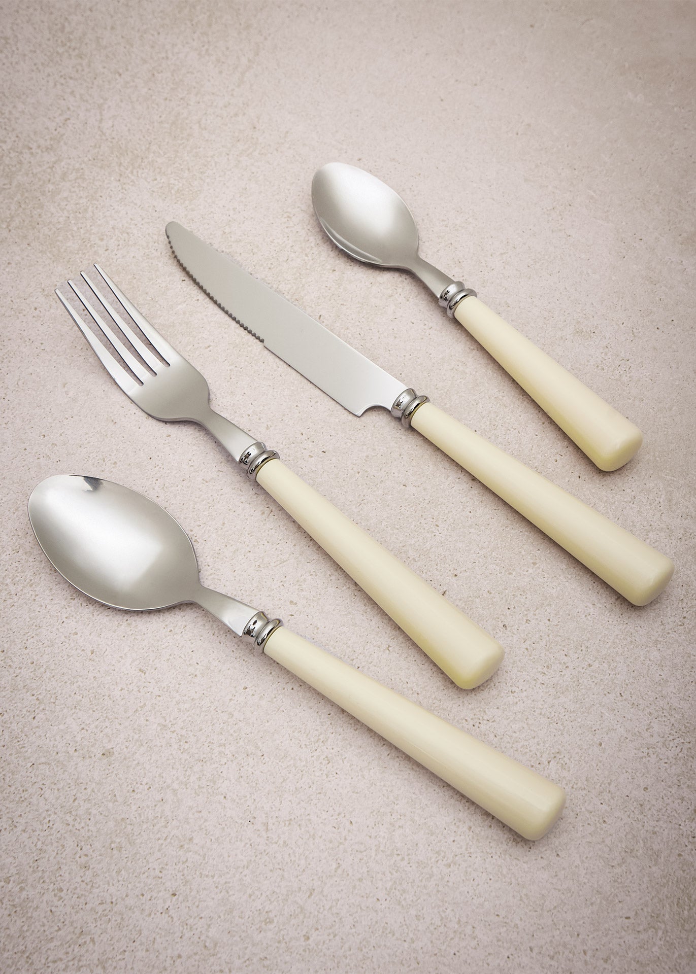 Set 24 piezas cuberteria blanca