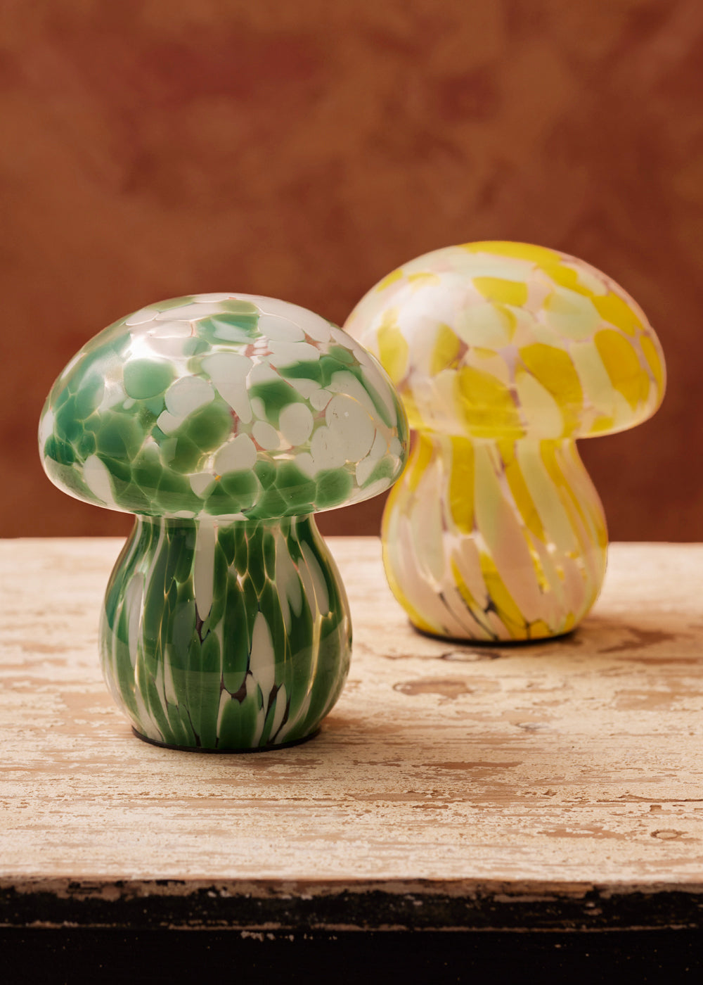 Lampara seta verde y blanca