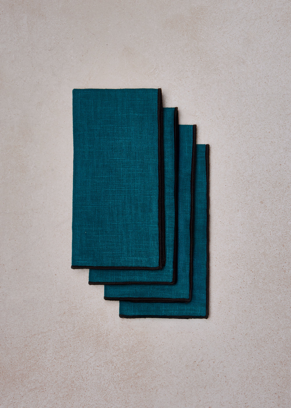 PACK 4 SERVILLETA LINO BORDE NEGRO