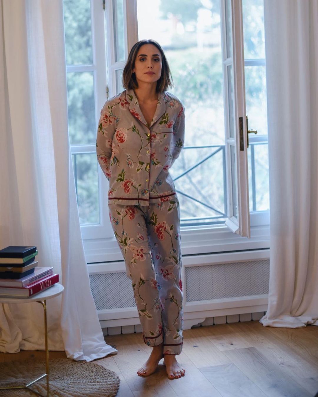 El mejor plan de Tamara Falcó para una mañana de domingo prenavideño: en casa con su nuevo pijama favorito