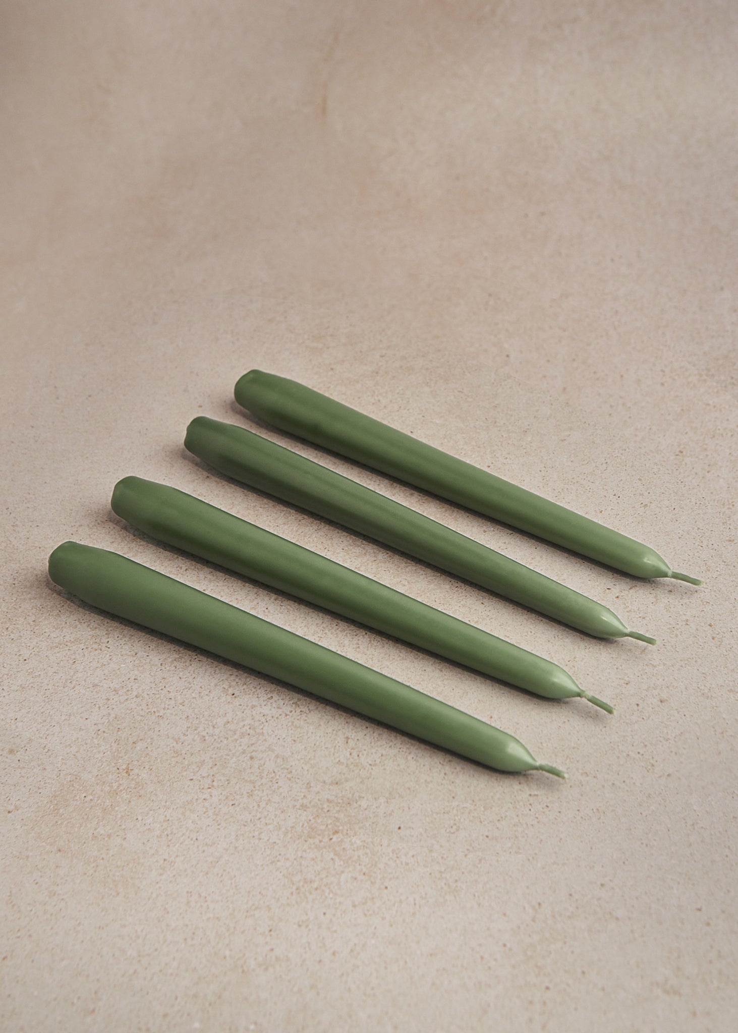 Pack 4 velas conicas pequeñas