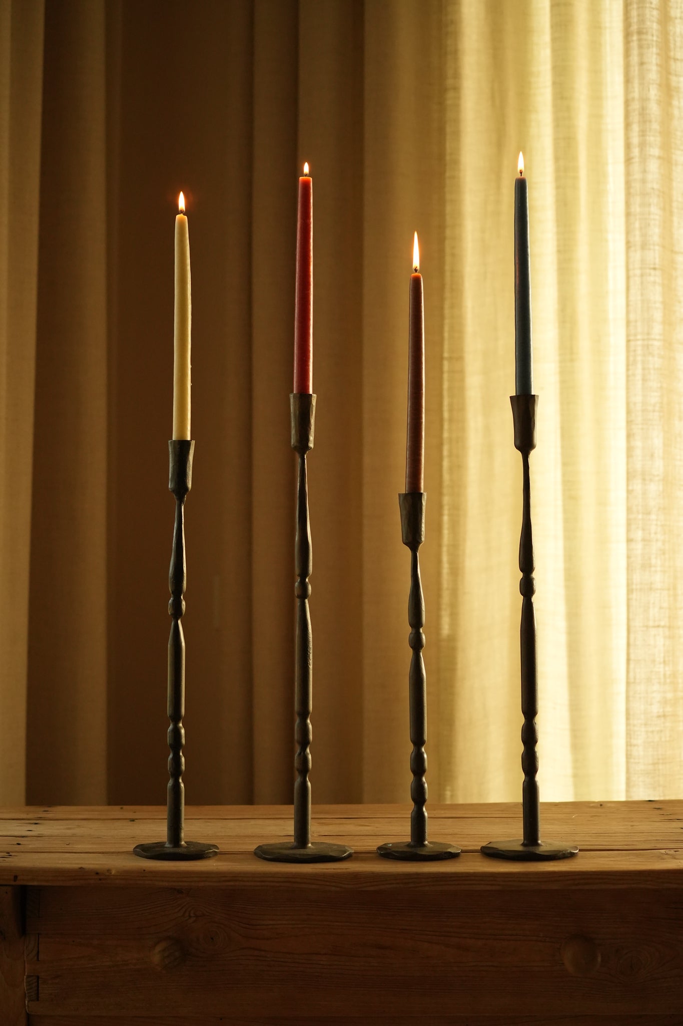 Cadelabro hierro negro grande