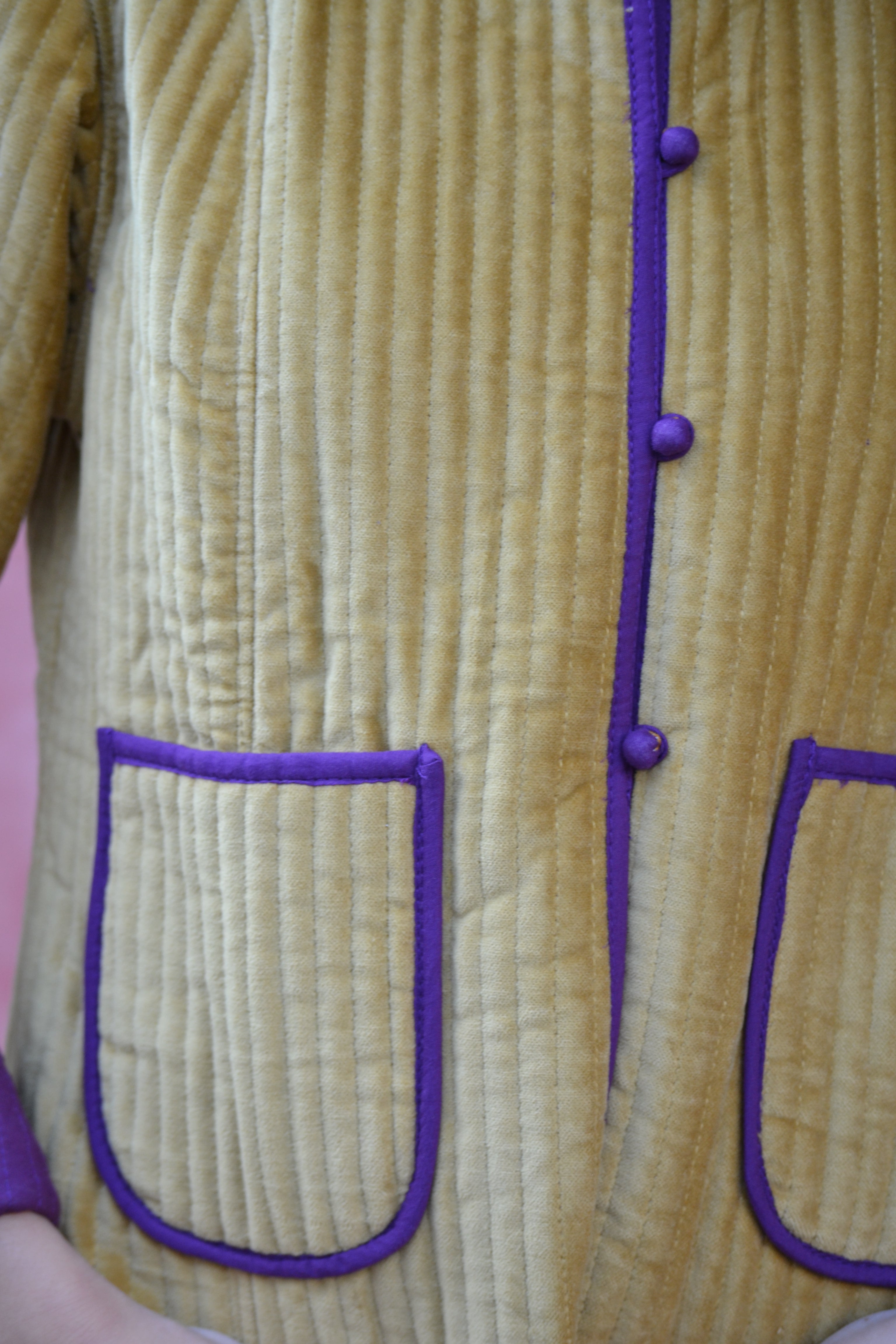 CHAQUETA QUILTED TERCIOPELO